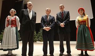 Rady Scheman lors de la cérémonie de remise du prix Nobel à Stockholm